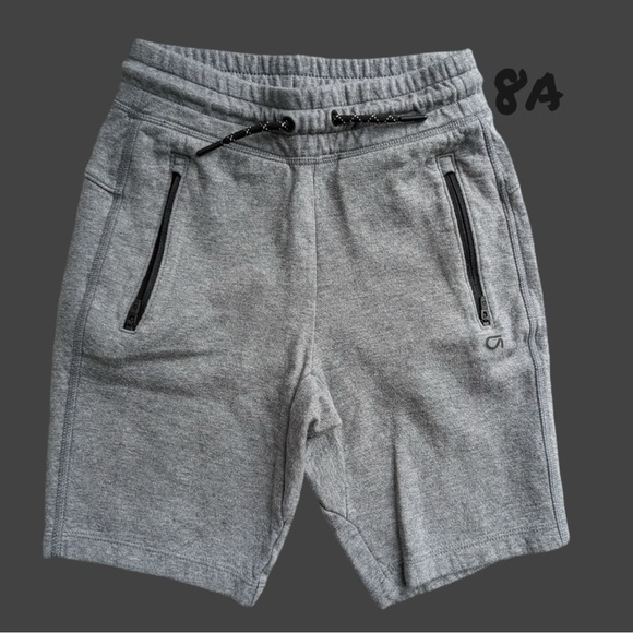 Gap fit draw string shorts - Picture 1 of 14